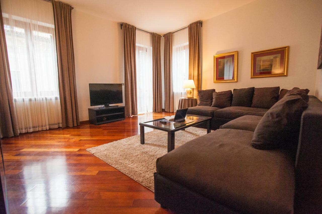 Italianflat - Via Mazzini Apartment เวโรนา ภายนอก รูปภาพ